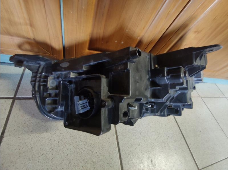 Фара передняя перед перед volvo xc90 2 рестайлинг  19- full led 32228297 с Разборки