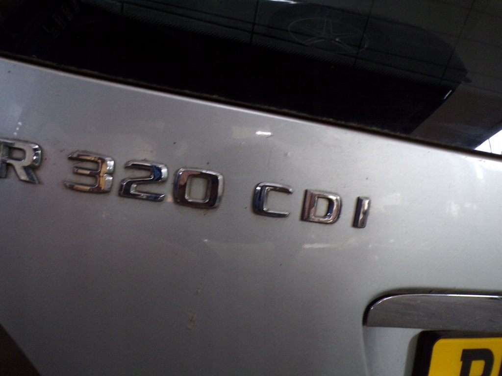 фото №4, Кришка багажника задня mercedes w251 r klasa lak 775 з скло