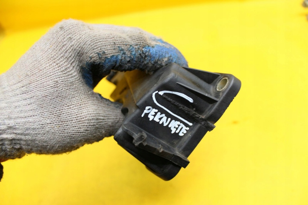 фото №5, Кришка клапанів 9658630480 peugeot 307 1.6 16v