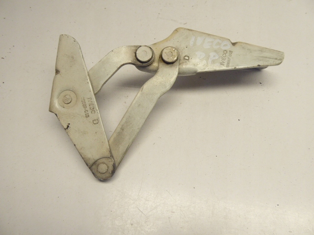 фото №4, Daily iv 35s14 06r- петля капот перед правый