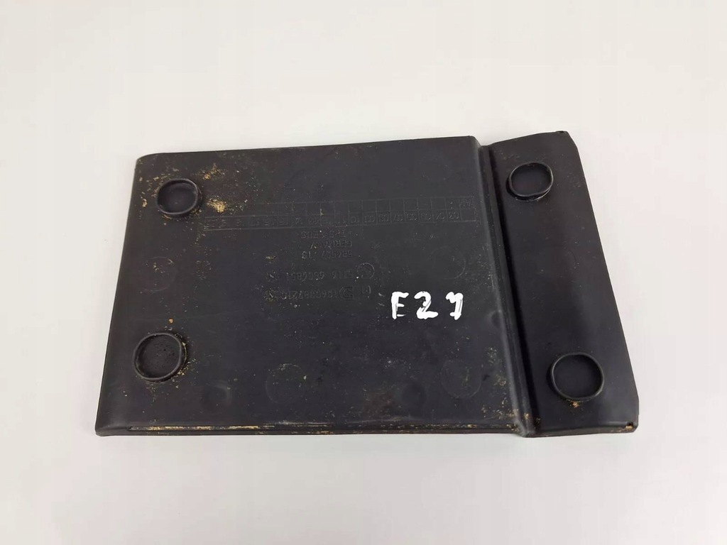 фото №6, Bmw i4 2023 вкладка бардачка туннель среднего