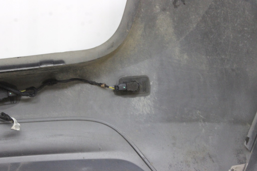 Opel meriva ii b 2010r- бампер задняя задний pdc z40w - код лакокрасочного покрытия Цена