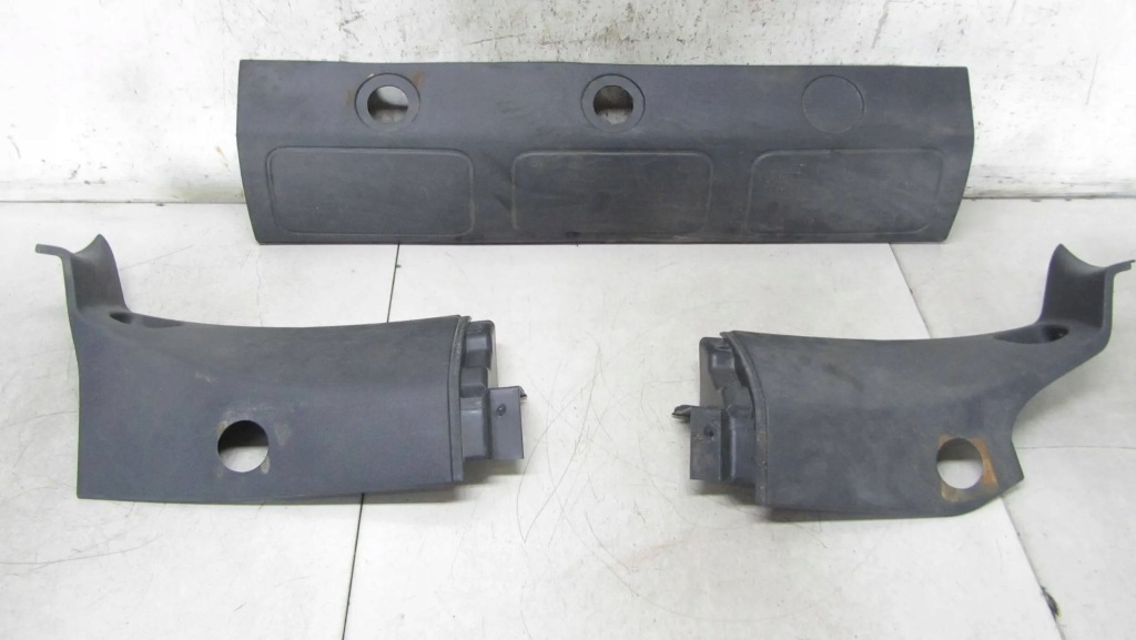 Купить Trafic vivaro 2 накладка заглушка порог 749068147r