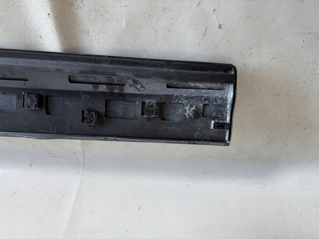 фото №4, Vw t-roc 2ga r-line 17- молдинг накладка na двері права перед 2ga853960a