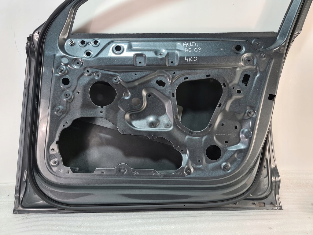 фото №10, Audi a6 c8 4k0 2018-2023 двері праве перед
