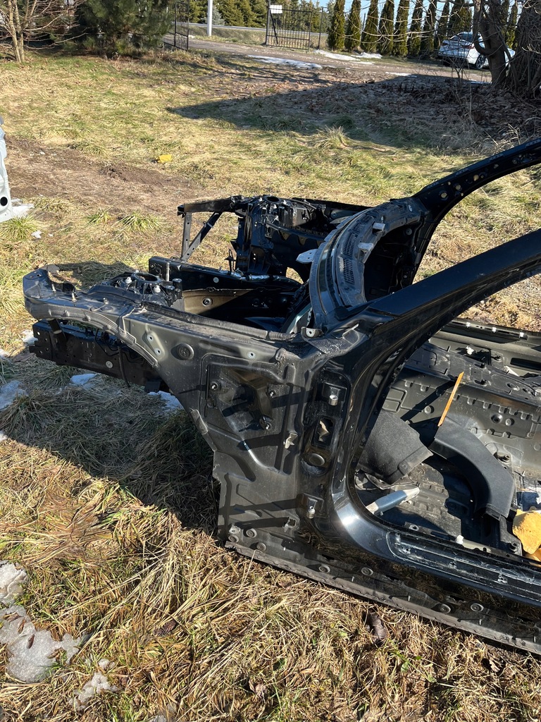 фото №1, Чверть лівий перед bmw g20 g21 475 black sapphire металік