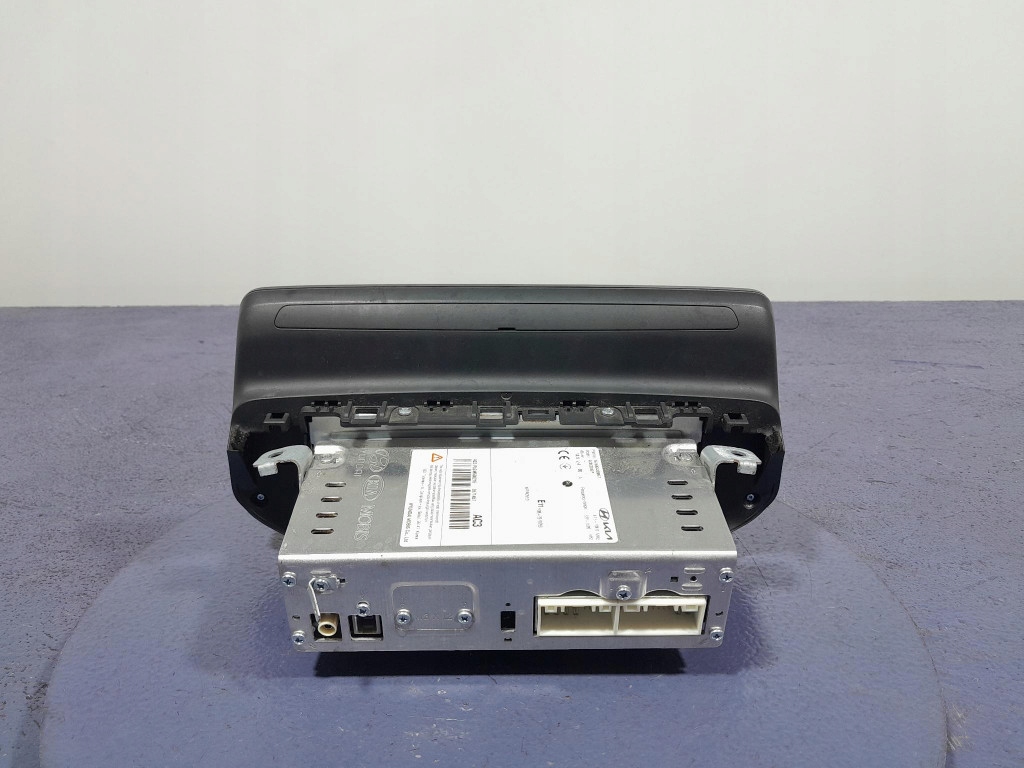 Купить Hyundai i30 3 рестайлинг  радио заводской bluetooth 96150-g4320