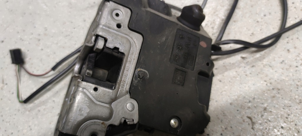 фото №5, Mercedes w211 замок левый передний 2117200335