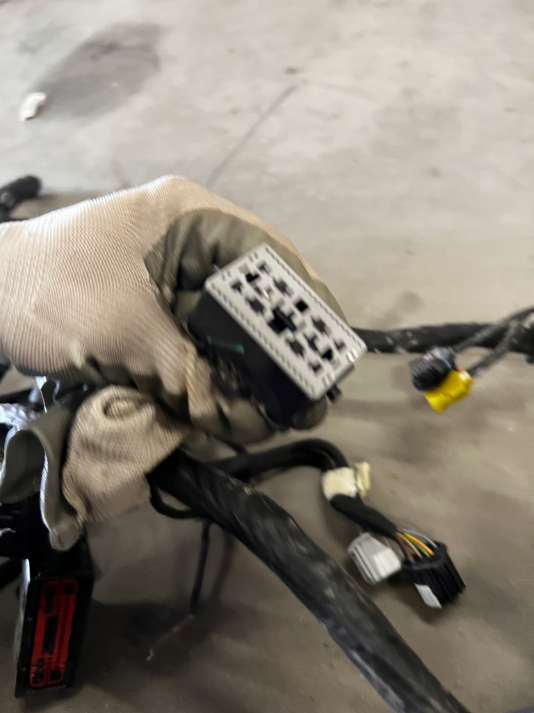 фото №11, Проводка жгут электропроводка салона ford escape mk4