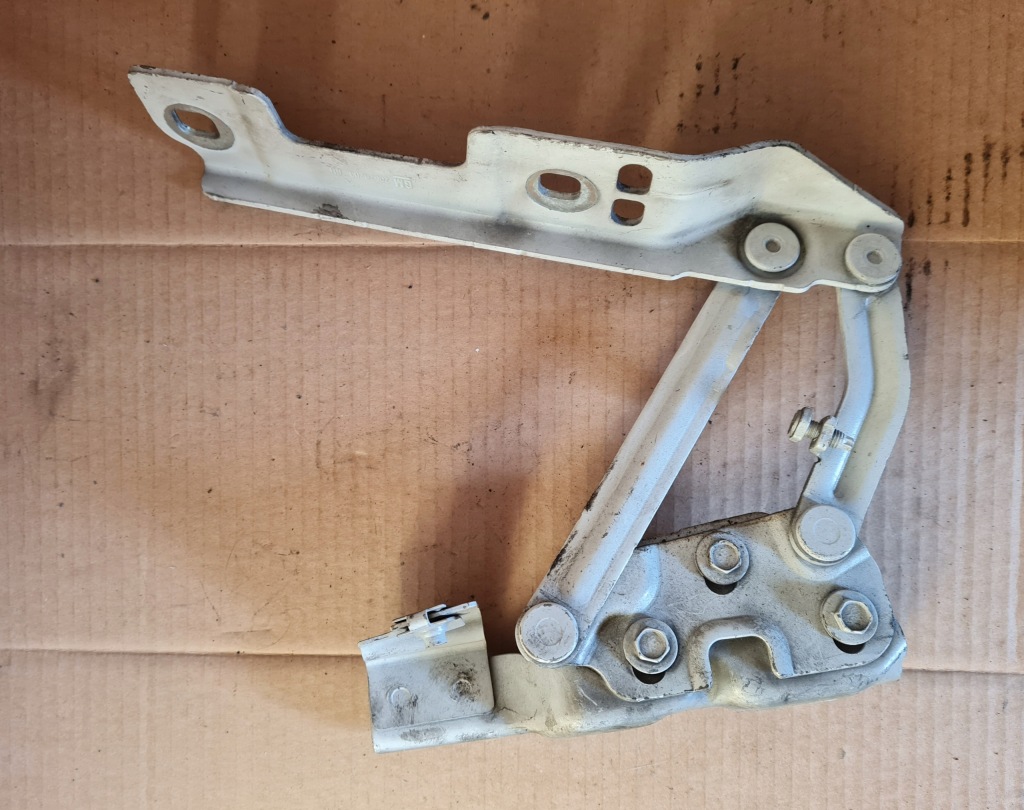 фото №1, Петля капот правый перед opel astra j iv 09-15