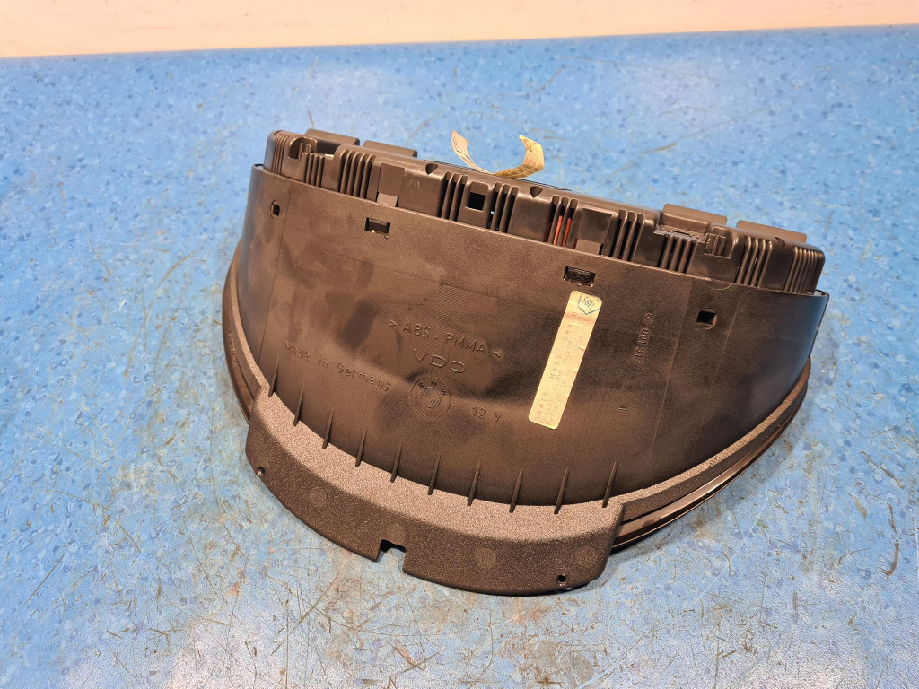 Купити Bmw 5 e39 2.5 tds лічильник 8372361