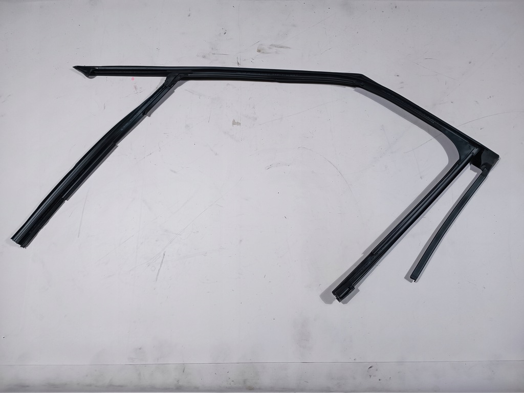 фото №9, Молдинг прокладка скло двері правий перед ford explorer vi 2020-