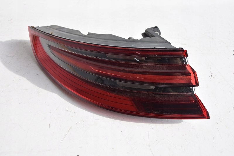 фото №1, Porsche panamera 971 лампа задняя