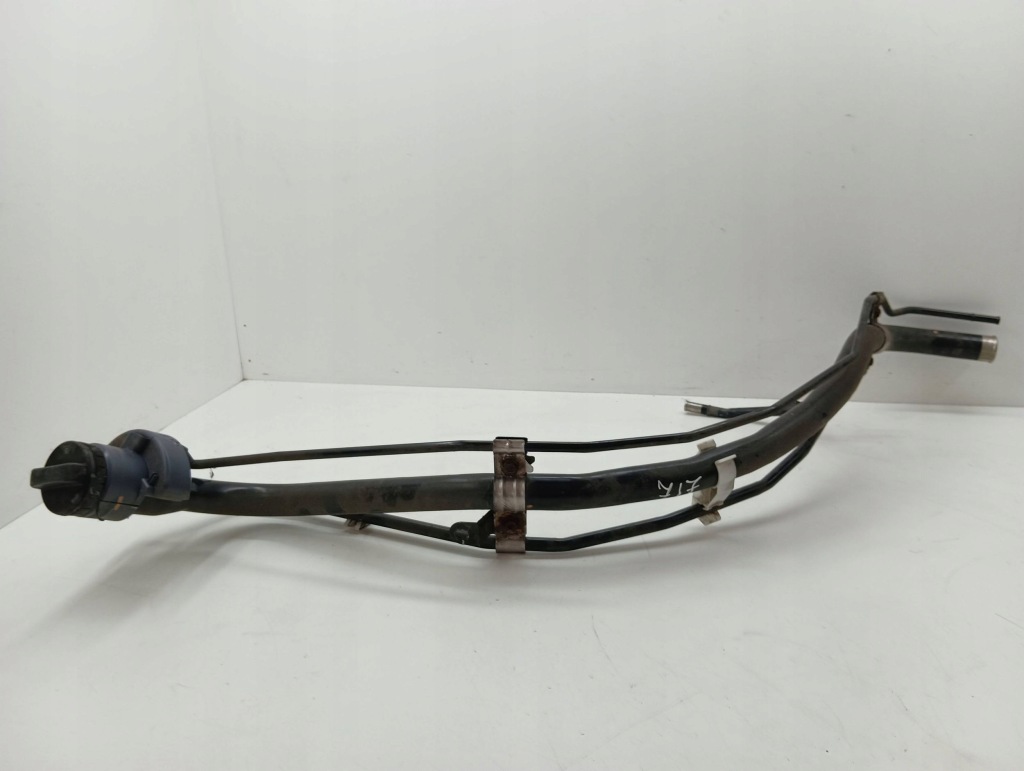 Купить Lexus nx 2017 заливная горловина топлива