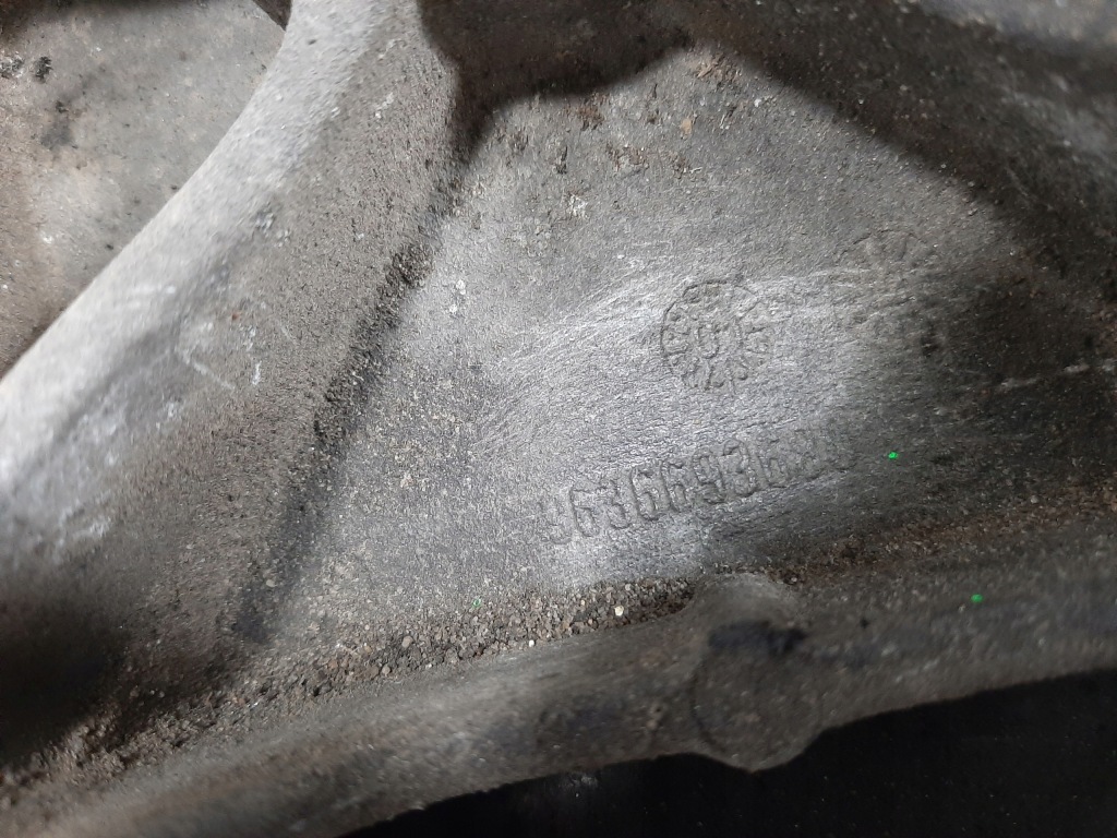 фото №11, Citroen xsara 1.6 16v 03r кронштейн кронштейн генератора 9638683280