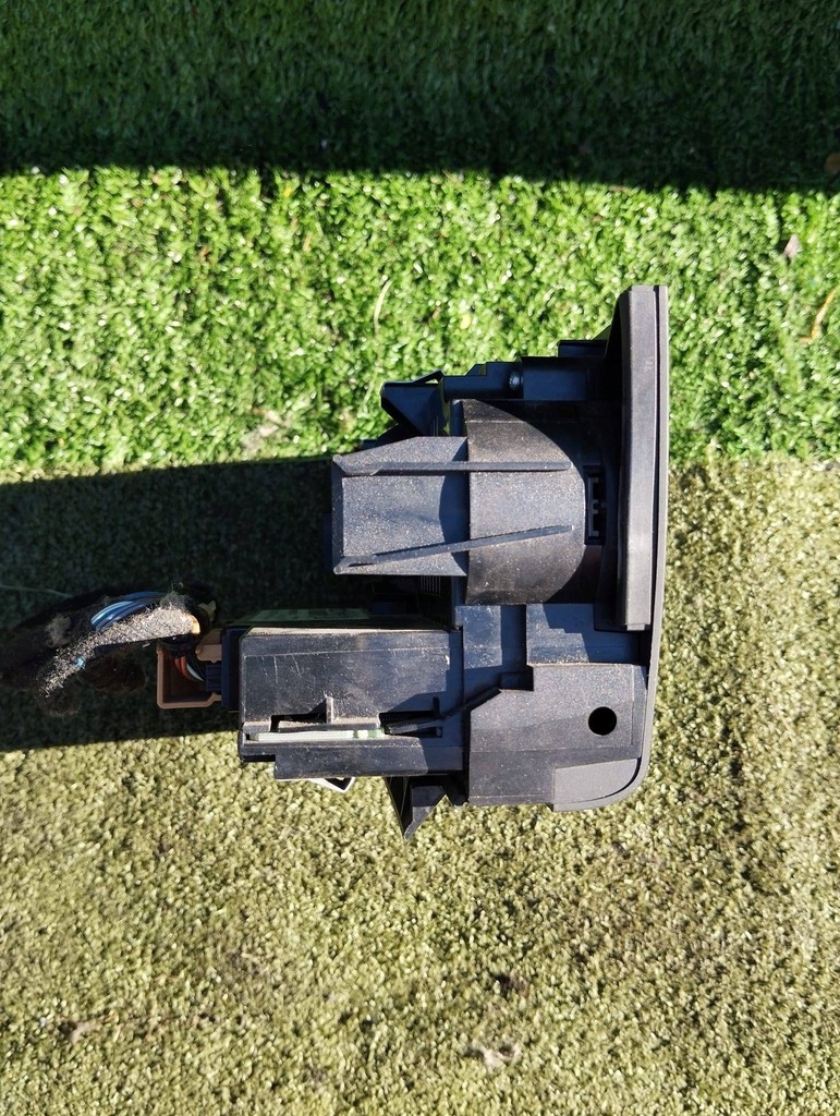 фото №9, Панель обдув кондиционера 8p0820043ac audi a3 8p