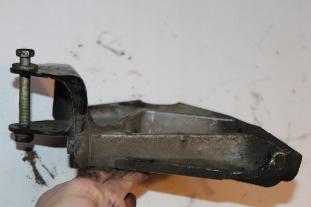 фото №7, Кронштейн двигателя toyota previa 2.0 d4d 1cd