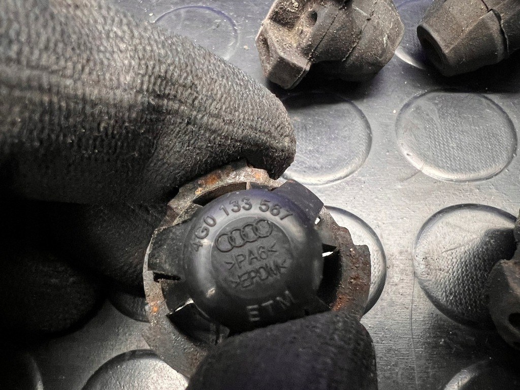 фото №5, Audi a6 a7 c7 4g 3.0 tdi корпус фильтра 4g0133838e 4g0129624d 4g0133567