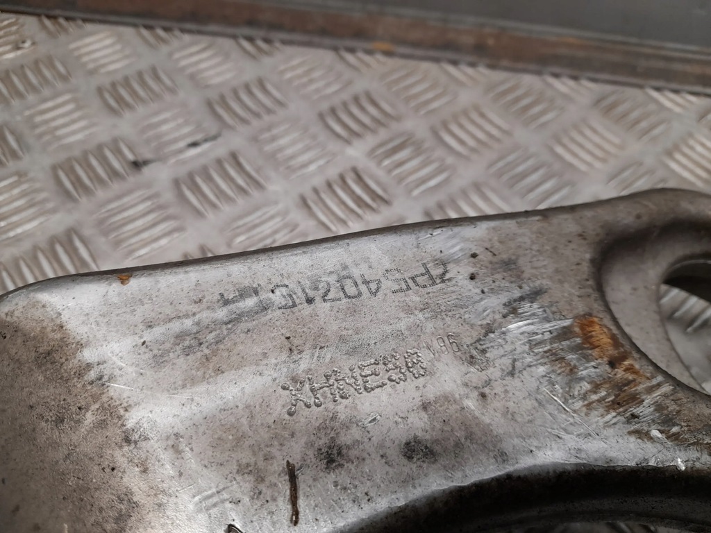 фото №5, Porsche cayenne 92a 7p5407151a перед левая рычаги