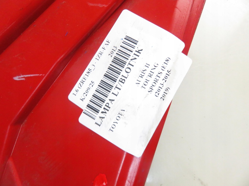 фото №5, Лампа левая задняя toyota auris ii touring e18