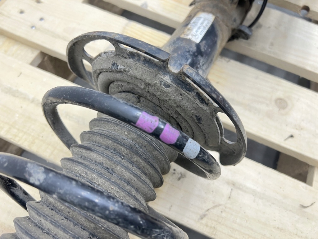 Mercedes slk r172 2.2 cdi mcperson правий поворотний кулак амортизатор a1723200630 Недорого