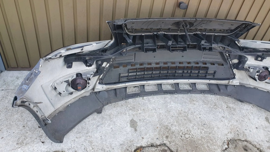 Купити Ford kuga i mk1 08-12 бампер передній перед $