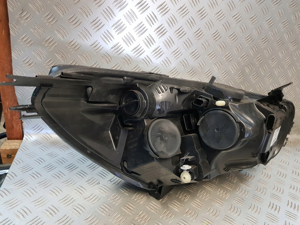 фото №3, Лампа левая левый перед передняя renault clio iv 4 l