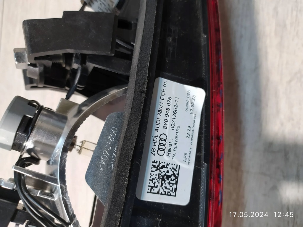 фото №7, 8361. audi a3 8y лампа правый задняя 8y0945076