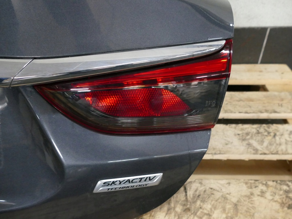 фото №12, Mazda 6 iii gj lift sedan крышка багажника багажника лампа w крышка 42a камера