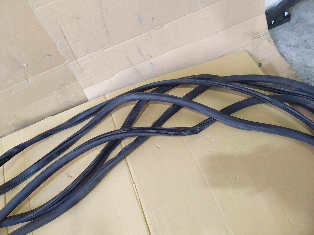 фото №3, Ущільнювачі двері комплект pacifica