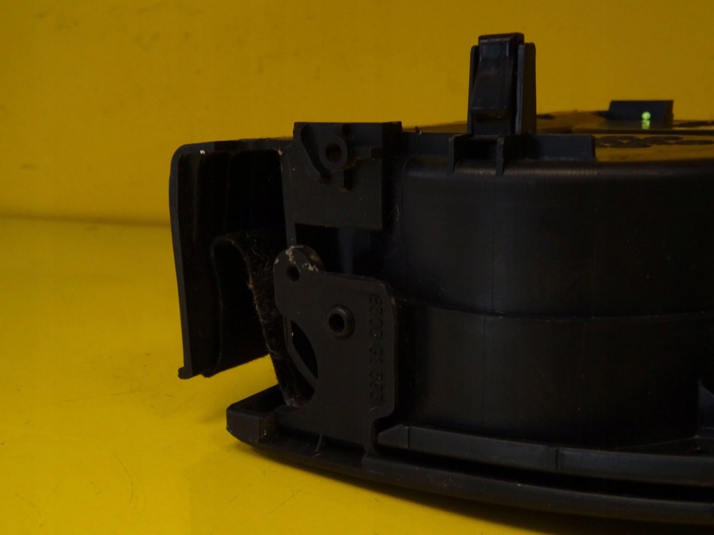 Тримач  на чашка напої рамка mazda 323 f b30d64341 nr31 Київ