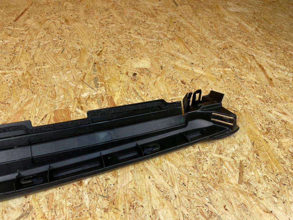 Накладка захист лампи поперечина крила toyota land cruiser 150 53807-60190 Оригінал