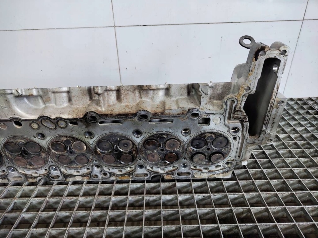 фото №11, Головка двигуна вали розподільного валу 3.0 d bmw 7 f01 n57d30a 7812929