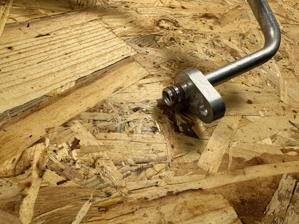 фото №8, Wąż шланг труба кондиционера opel e-corsa f peugeot e-208 ii 9830587180