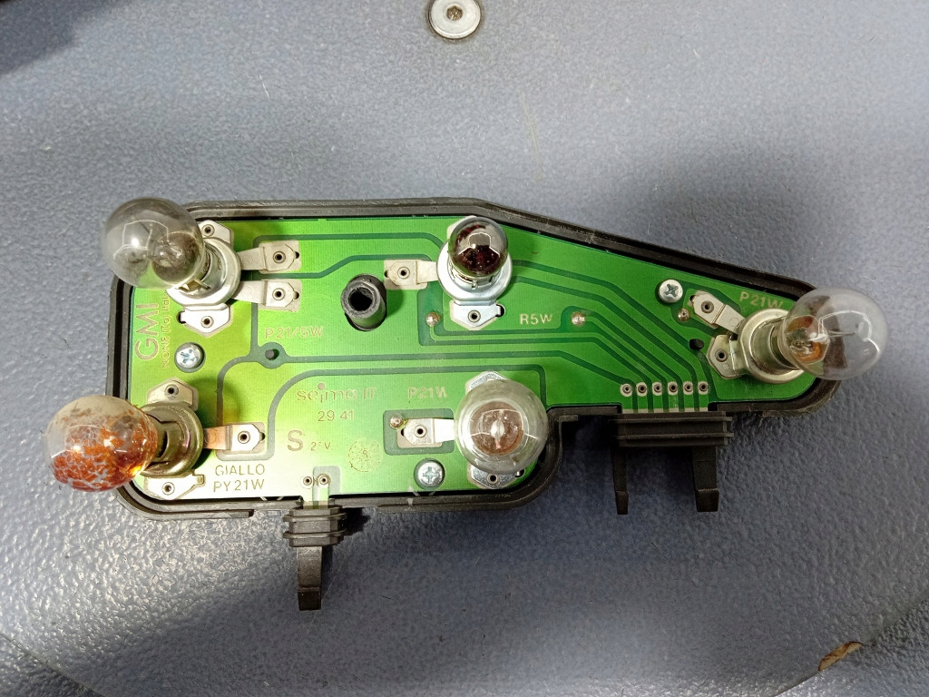 фото №7, Peugeot 306 cabrio lift лампа задняя левая задняя