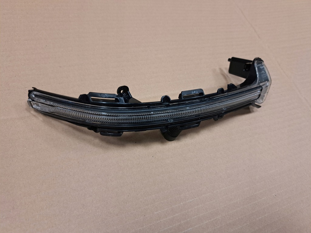 фото №9, Левый i правый поворотник зеркало комплект bmw 5 g60 7 g70 9451949 9451950