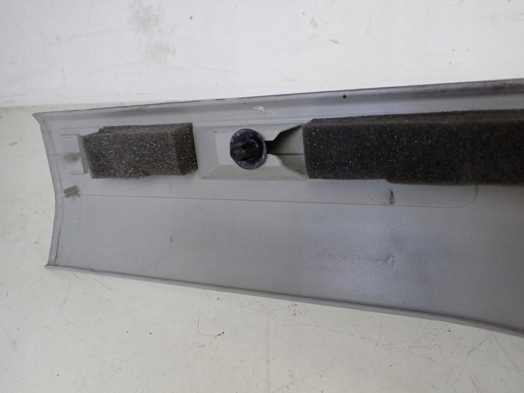 фото №8, Обшивка стойка левый задняя audi a8 s8 d3 5.2 короткий 4e0864607q