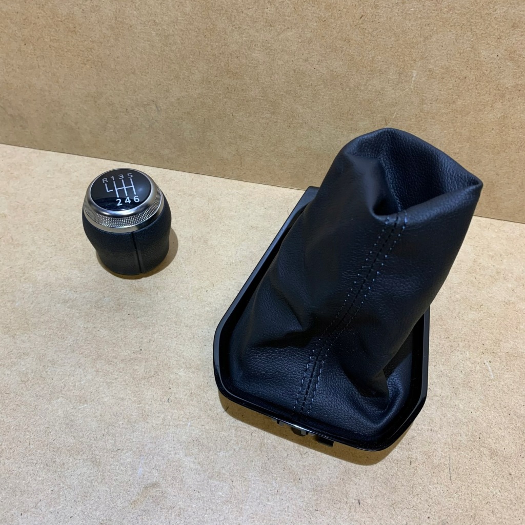 фото №1, Renault clio v чохол рамка ручка передач 969354975r