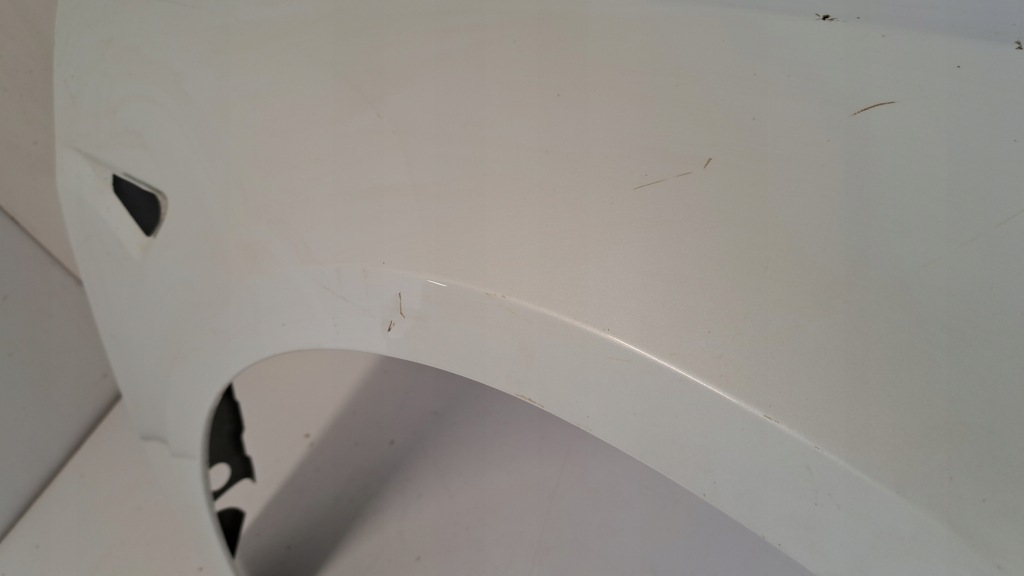 Купить Крыло  правый  перед tesla 3