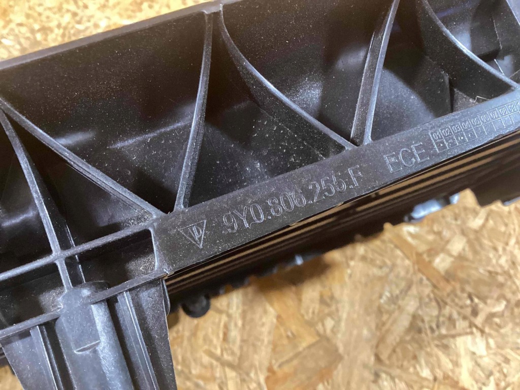 Идеальная радиатор интеркулер правая +жалюзи porsche cayenne 9y 3.0 tfsi 1 с Разборки