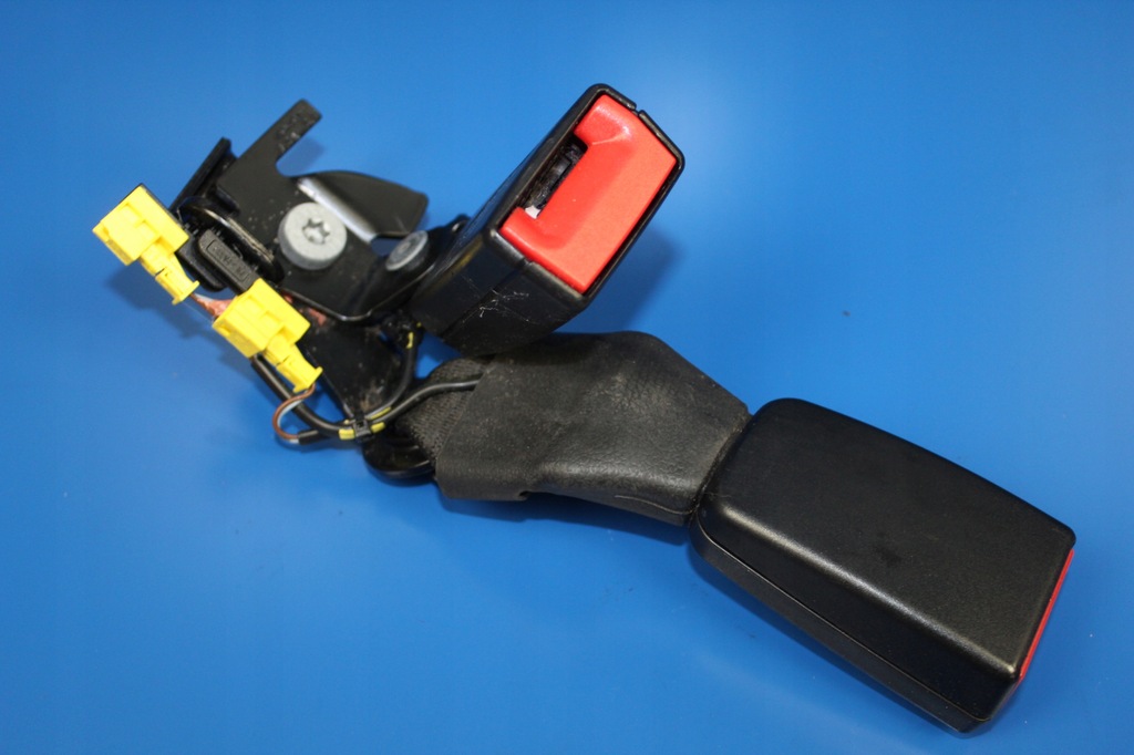 фото №1, Mercedes cls w218 кліпса поперечина ременів задня