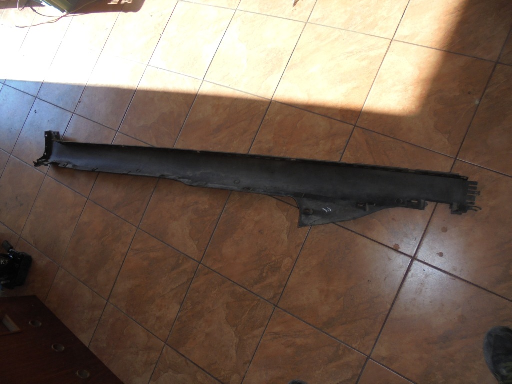 фото №4, Audi a6 c5 2.4b v6 97' молдинг порог левая