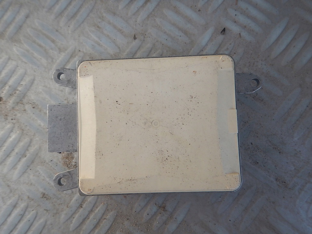 фото №1, Audi q7 4l радар ассистент переключения поперечина