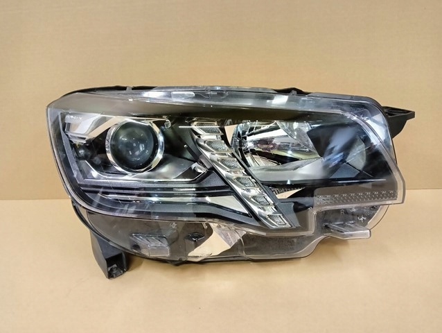 Купити Фара правий праві фара peugeot rifter led 18-