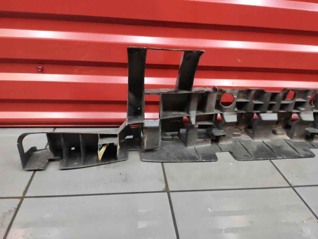 фото №10, Jeep grand cherokee iii wk wh абсорбер направляющая бампера задняя оригинал