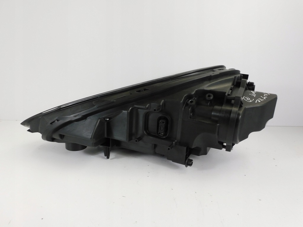 фото №13, Porsche cayenne 7p5 lift лампа правая matrix led full led 7p5941036k