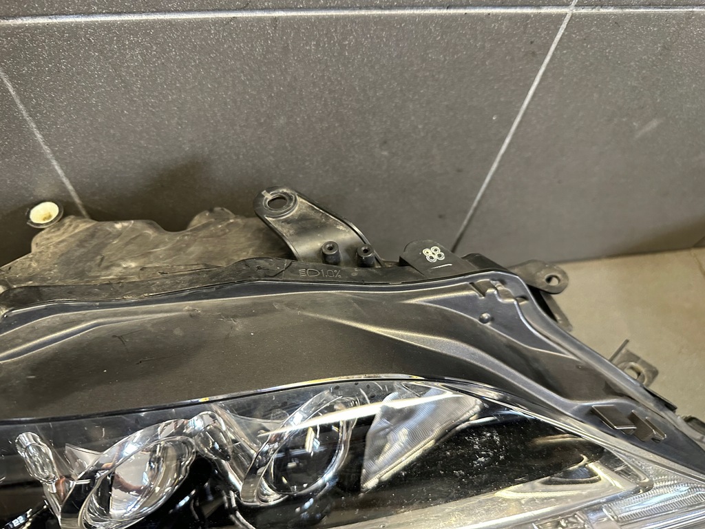 фото №8, Лампа правий перед lexus rx450h eu ładna 81145-48b70