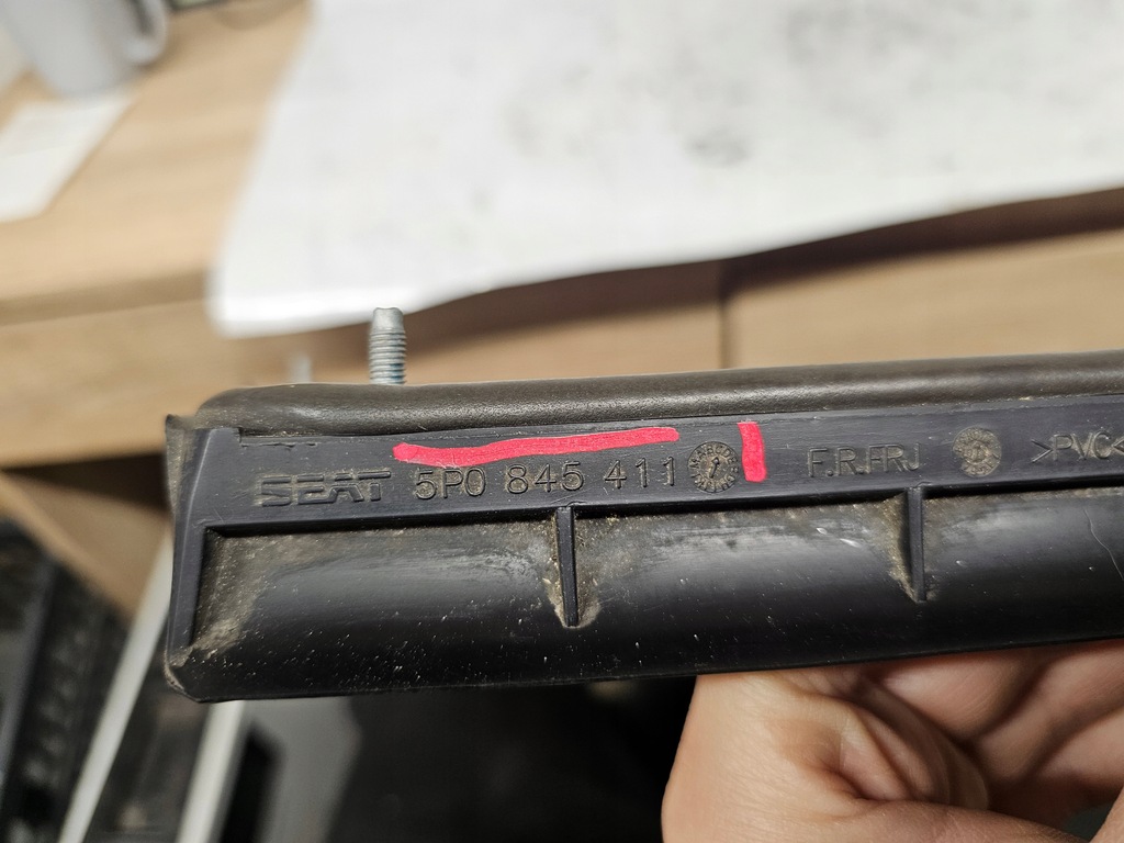 фото №14, Стекло левая передняя seat altea xl 5p5, 5p8 5p0845411c 1.9l дизель 77kw