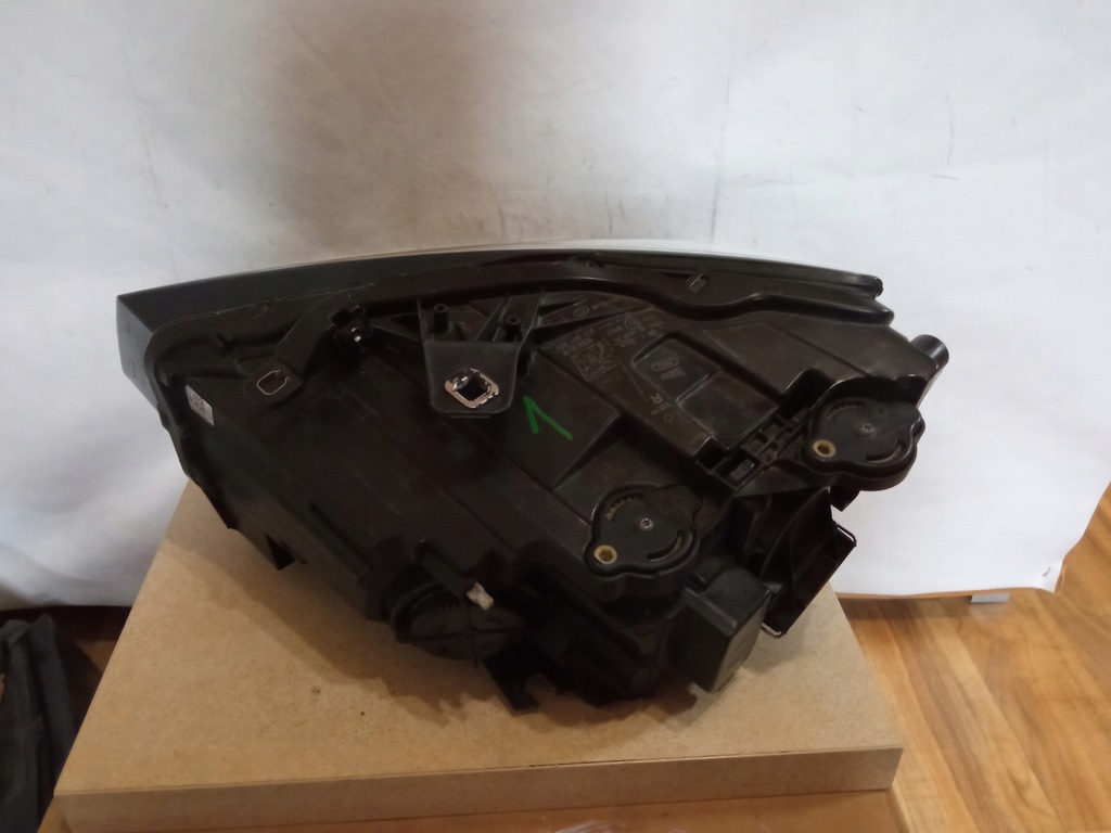 фото №3, Лампа перед audi q2