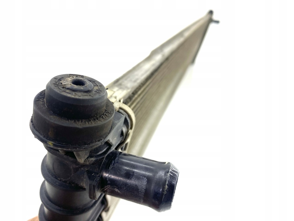 Радиатор воды перед tesla s европа  оригинал  - герметичная Цена